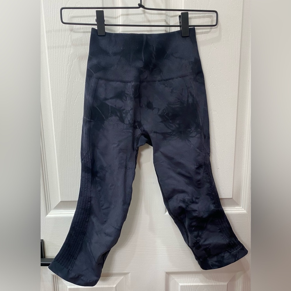 Lululemon black/grey Tie dye seamless crop legging
